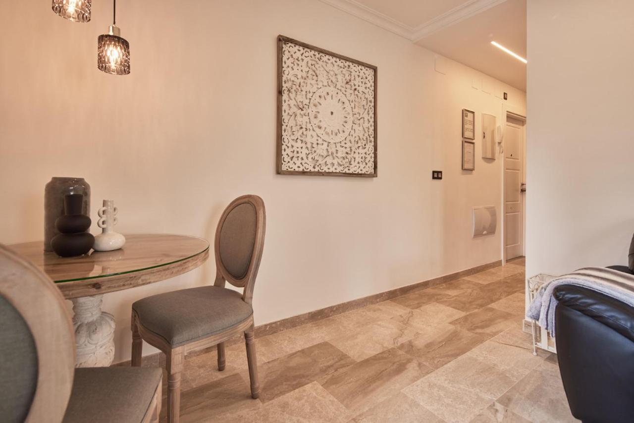 Little Sopranis Little Apartments Cadiz Exterior photo