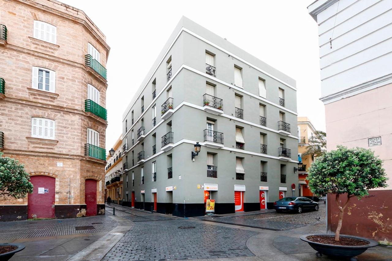 Little Sopranis Little Apartments Cadiz Exterior photo